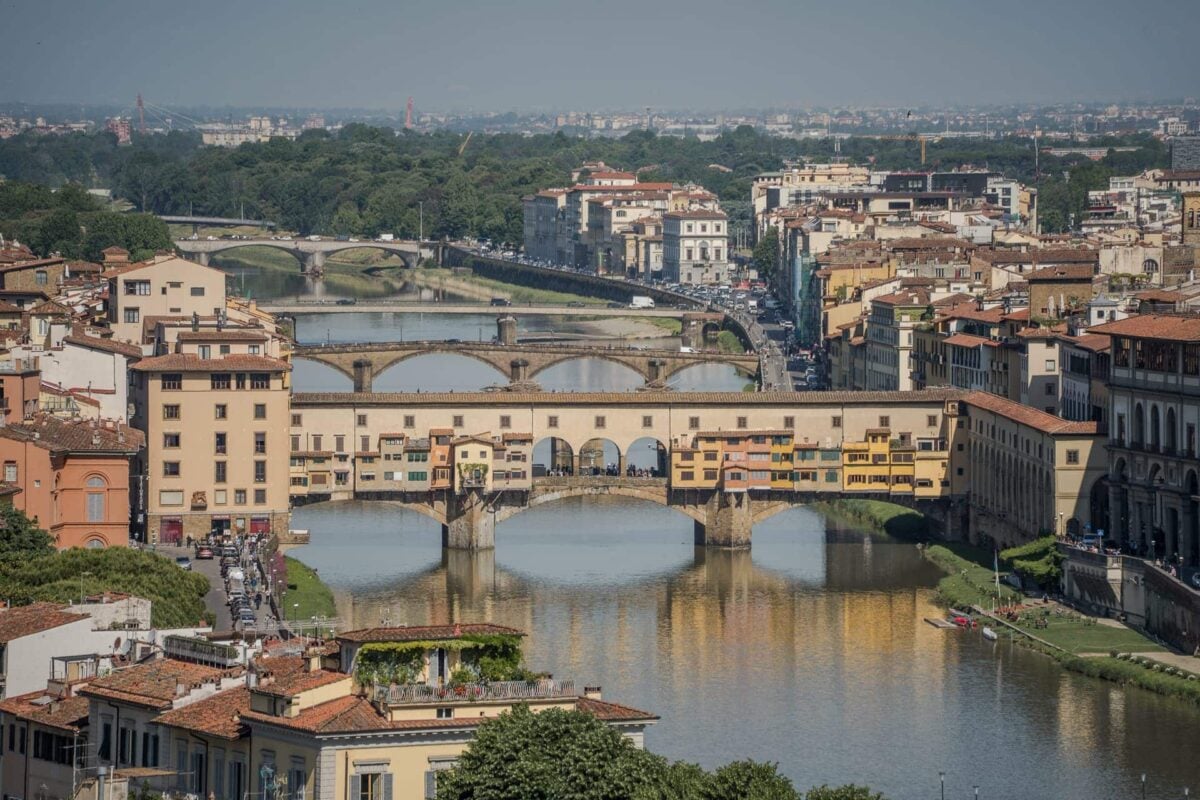 Ponte Vecchio de Florencia desde un mirador