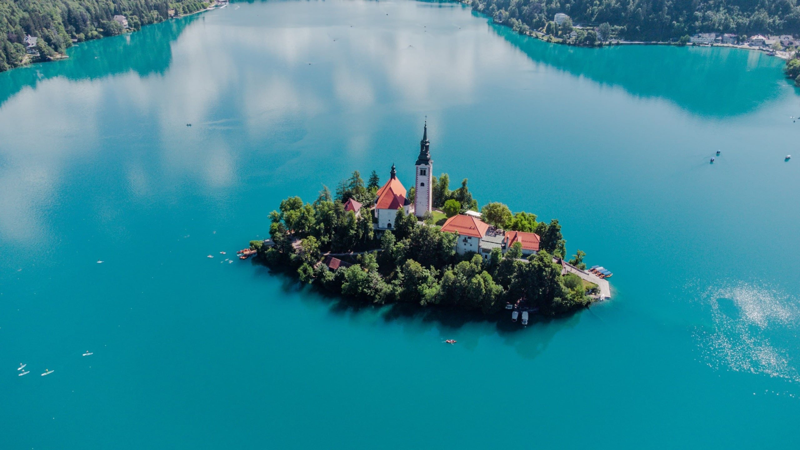 Dónde viajar en mayo 2026: 8 destinos con buen clima